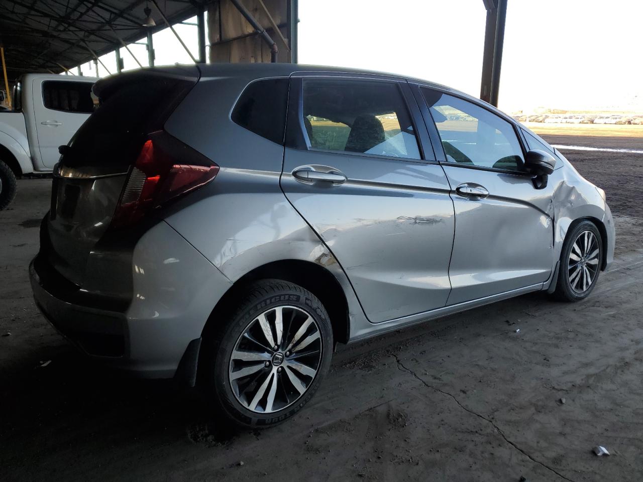 VIN 3HGGK5H86JM718099 2018 HONDA FIT no.3