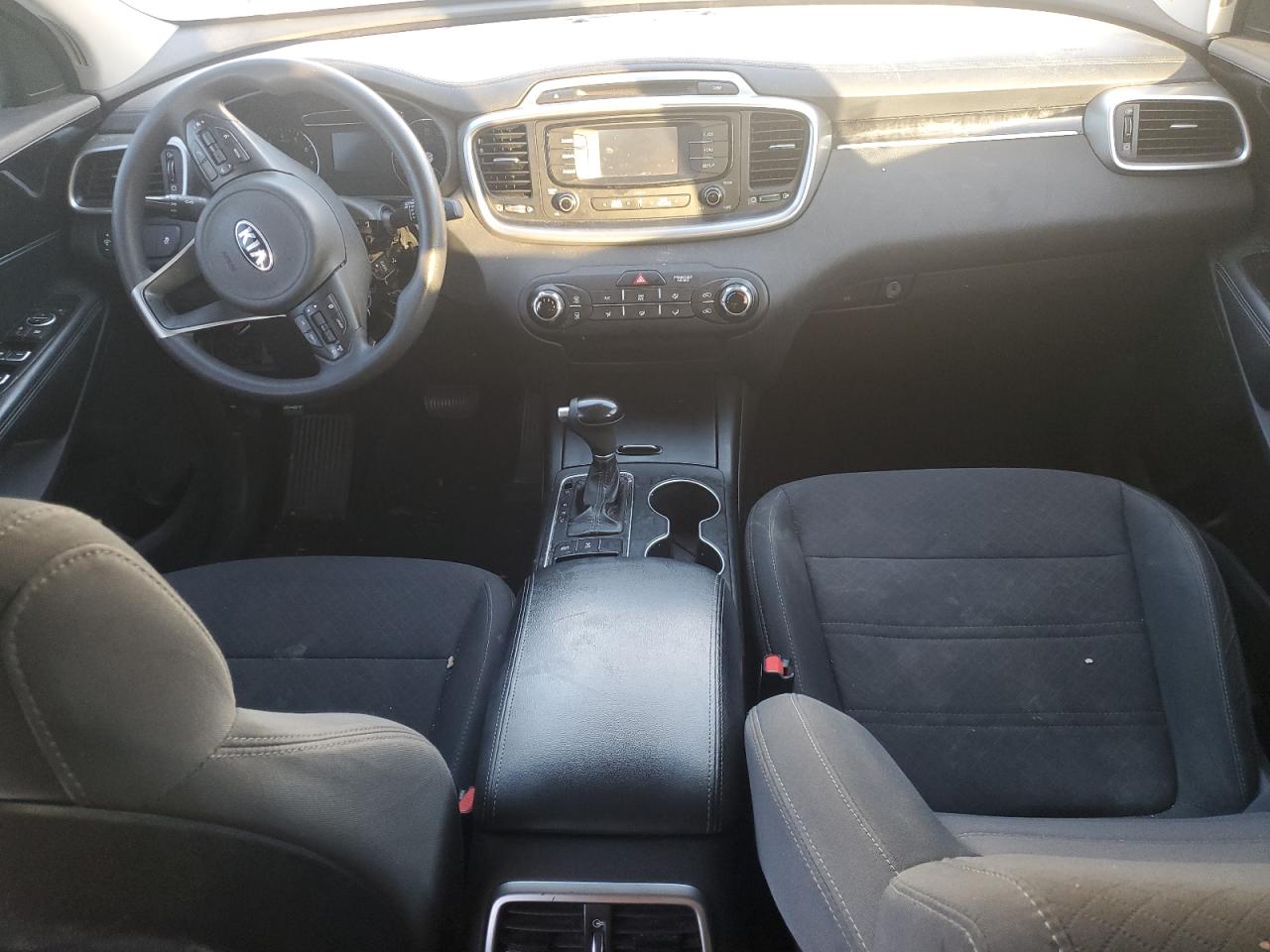 2017 Kia Sorento - Image 8