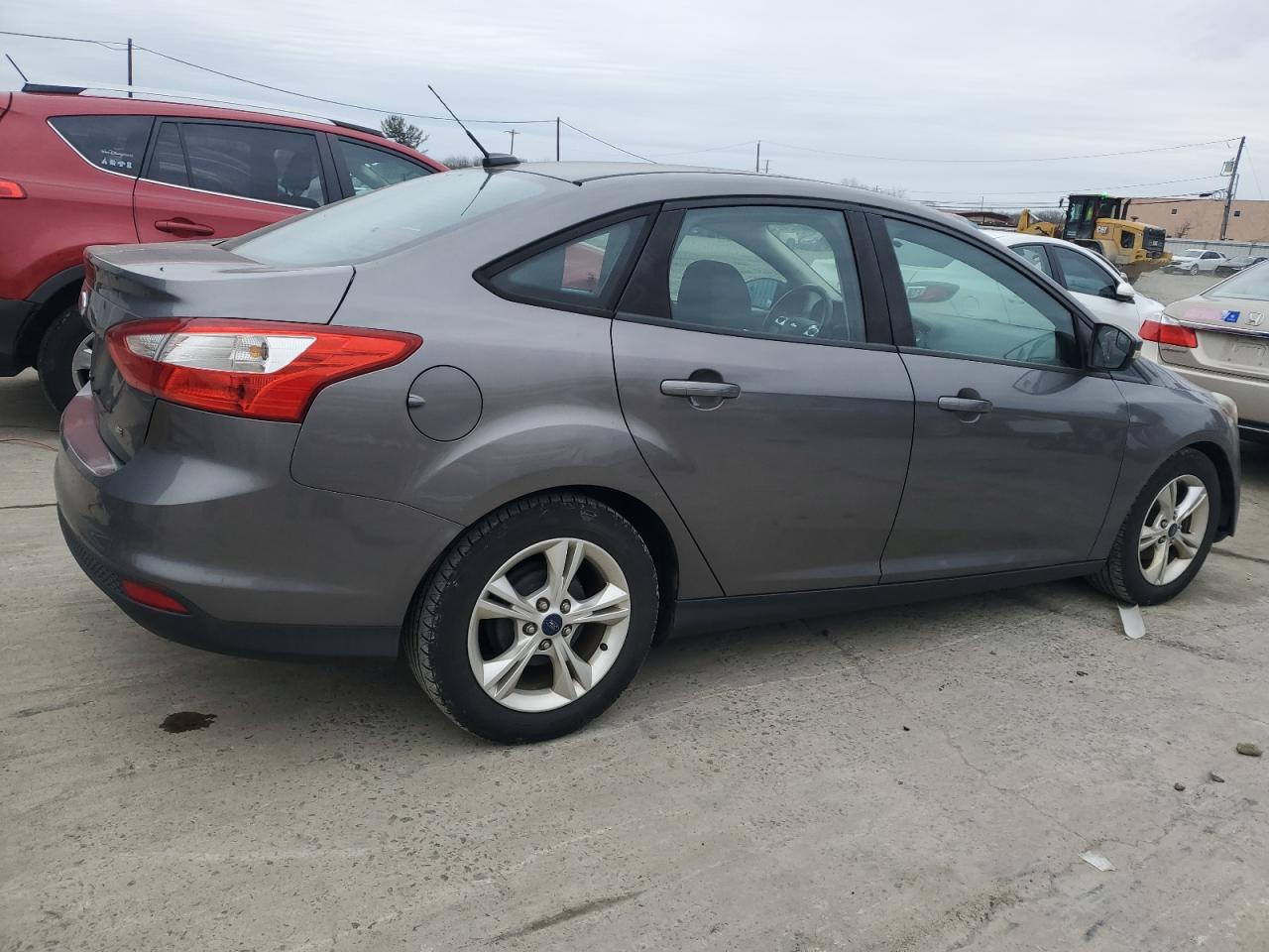 VIN 1FADP3F22EL178284 2014 FORD FOCUS no.3