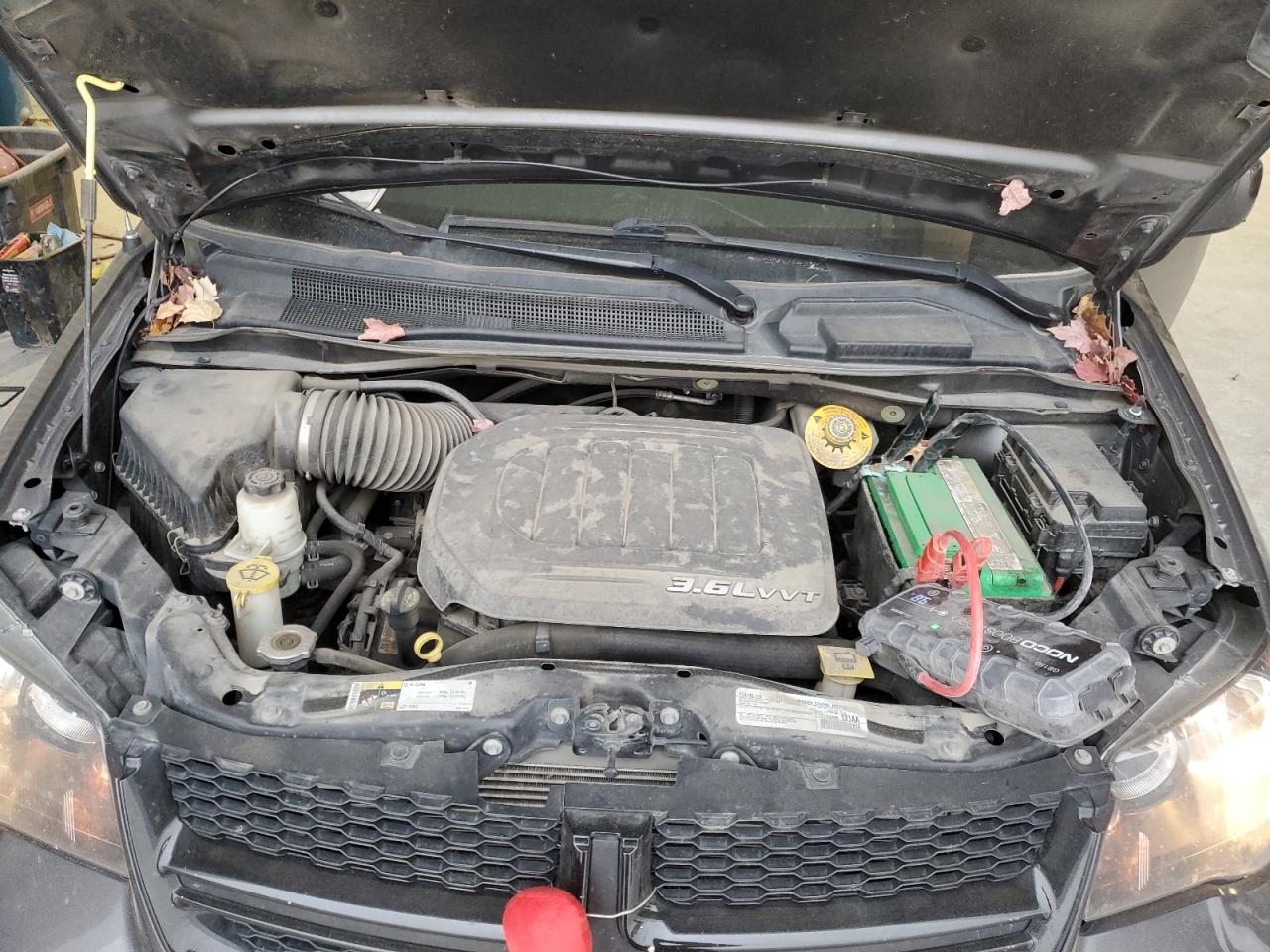 2018 Dodge Caravan - Image 12