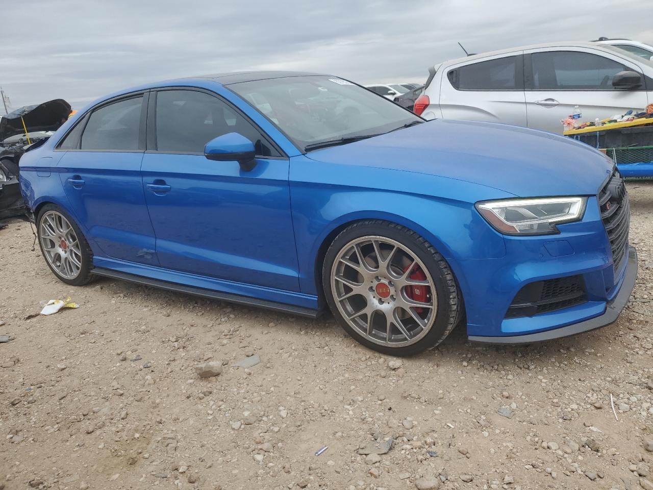 VIN WAUB1GFF9J1037941 2018 AUDI S3 no.4