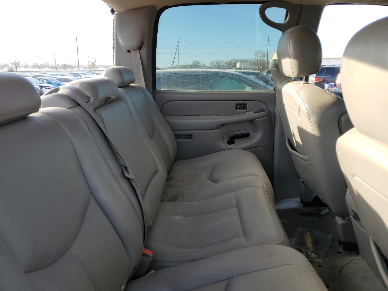 2006 Chevrolet Silverado - Image 10