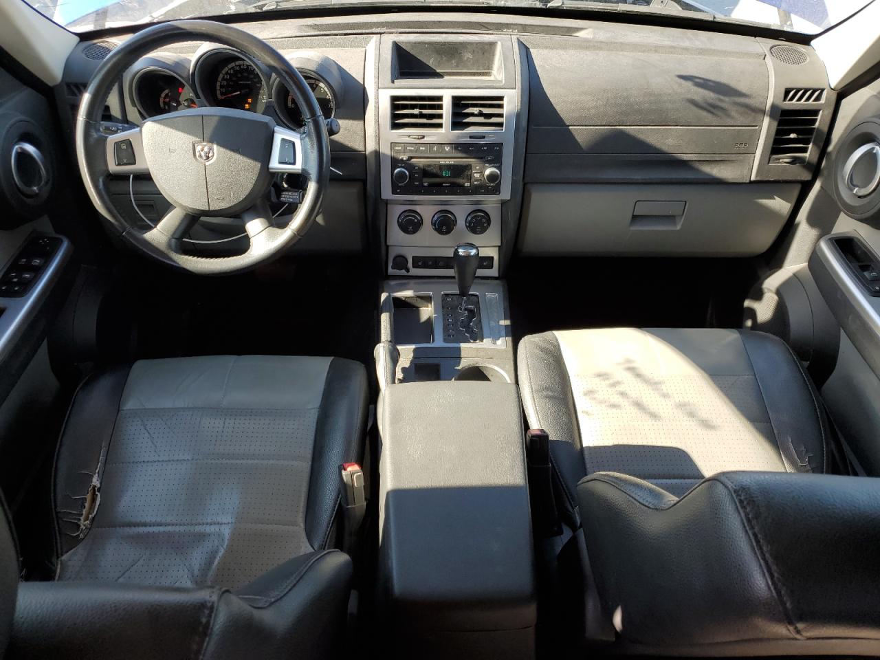 2007 Dodge Nitro - Image 8