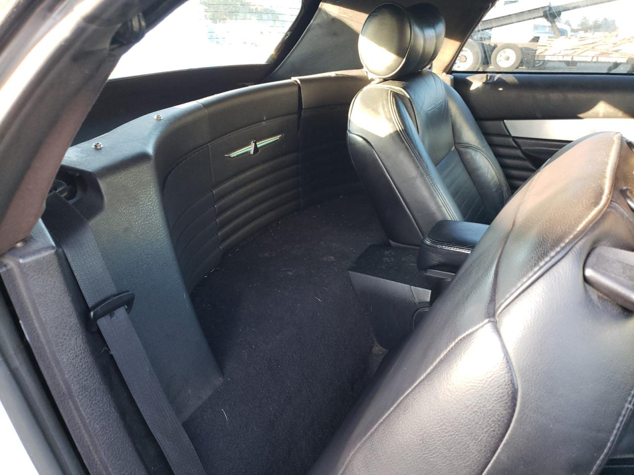 2003 Ford Thunderbird - Image 10