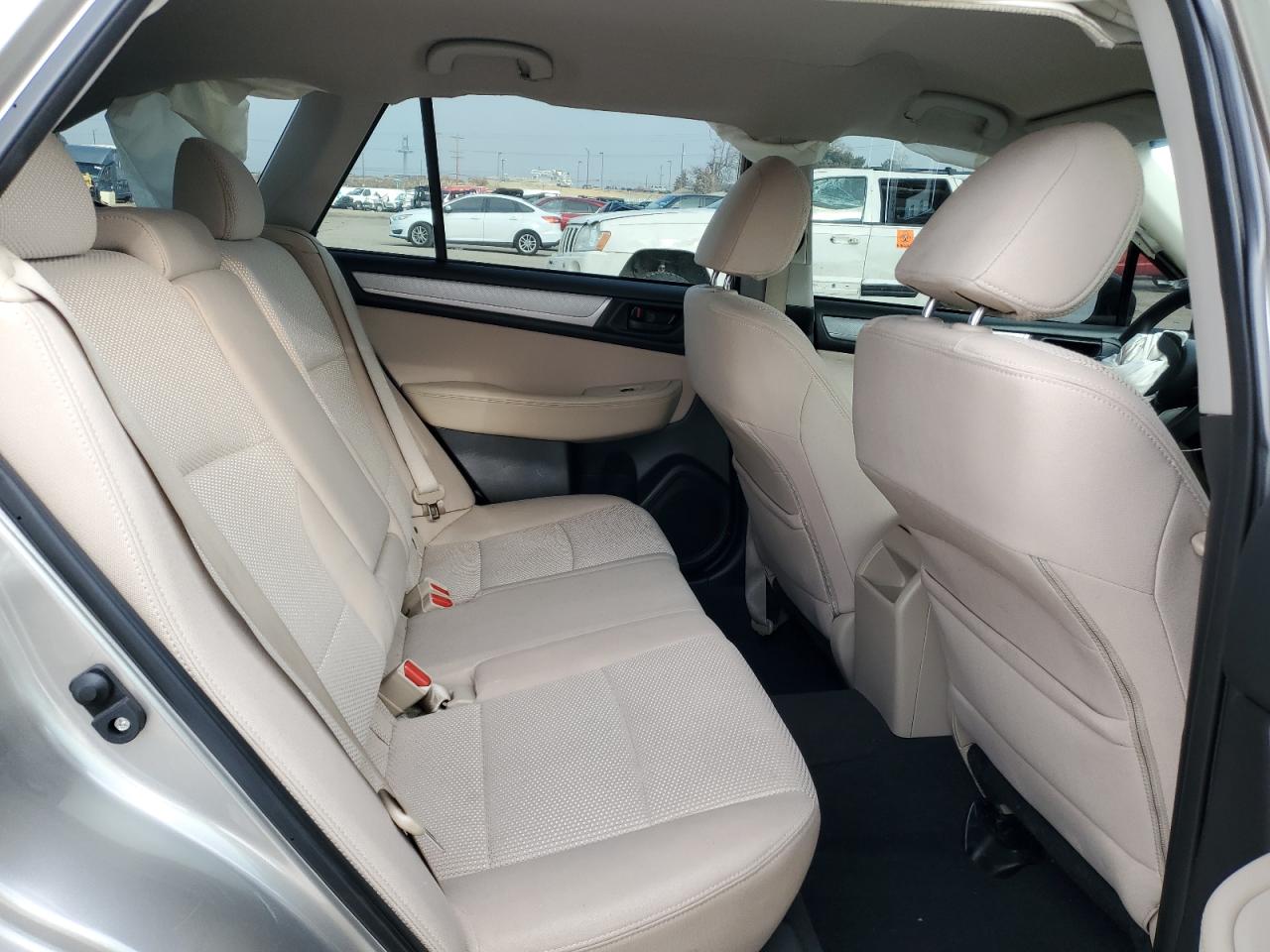 2019 Subaru Outback - Image 11