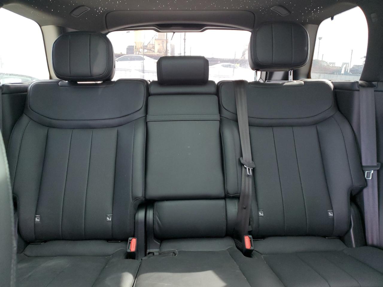 2023 Land Rover Range Rover - Image 10