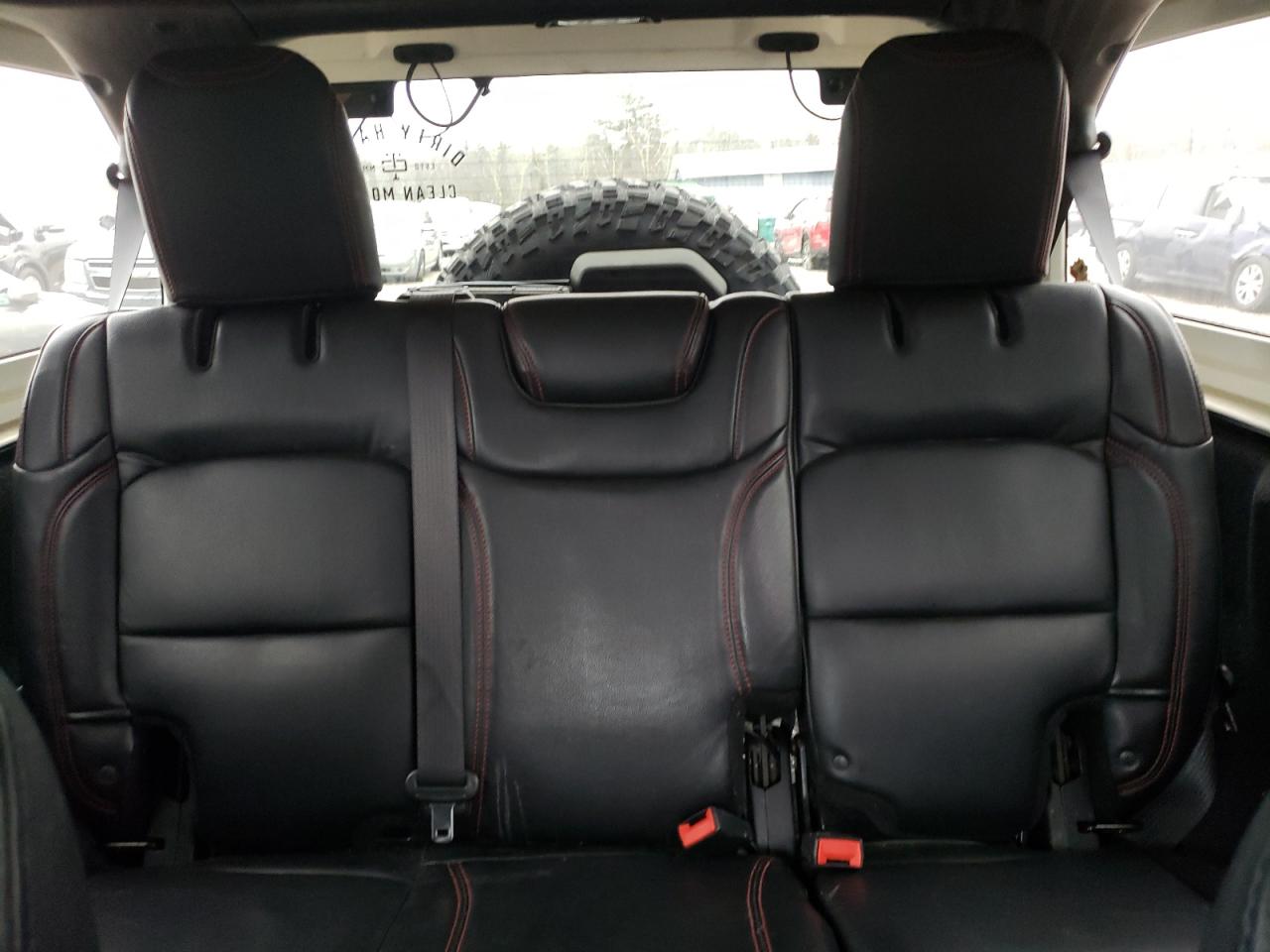 2018 Jeep Wrangler - Image 10