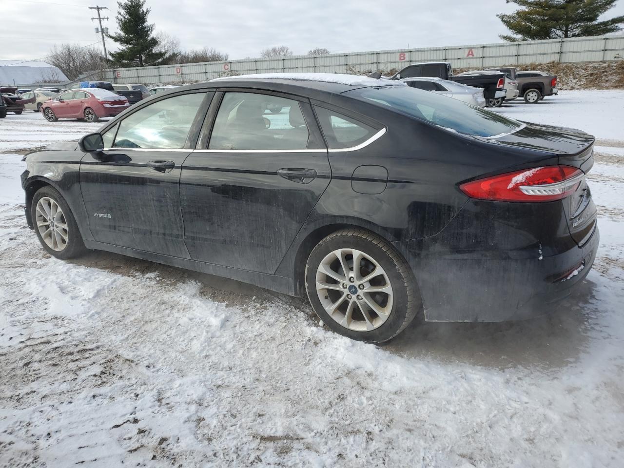 VIN 3FA6P0LU7KR108094 2019 FORD FUSION no.2