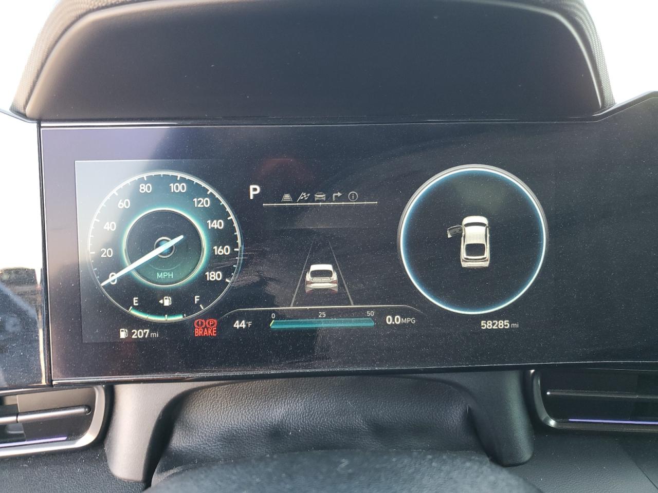 2022 Hyundai Elantra - Image 9
