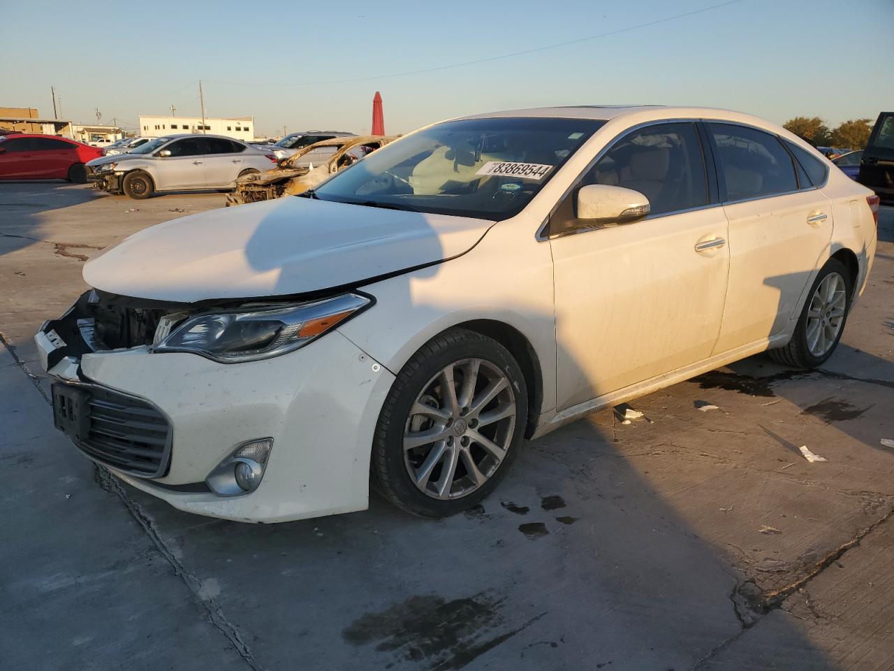 2015 TOYOTA AVALON