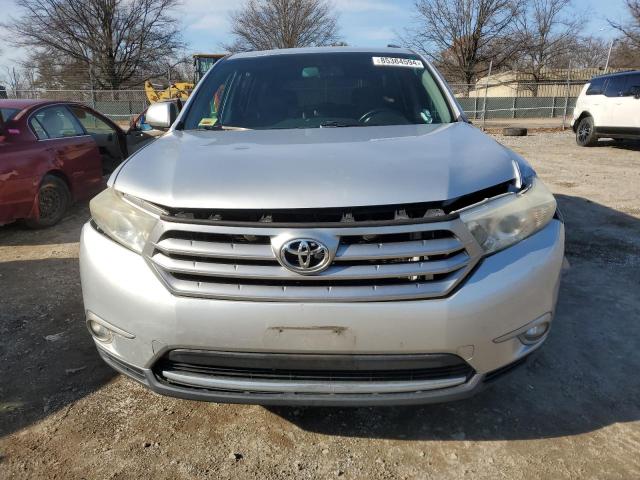  TOYOTA HIGHLANDER 2013 Srebrny