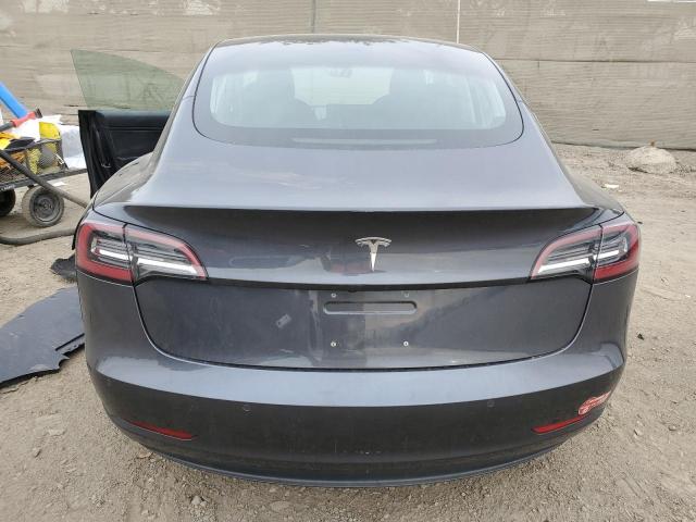  TESLA MODEL 3 2018 Серый