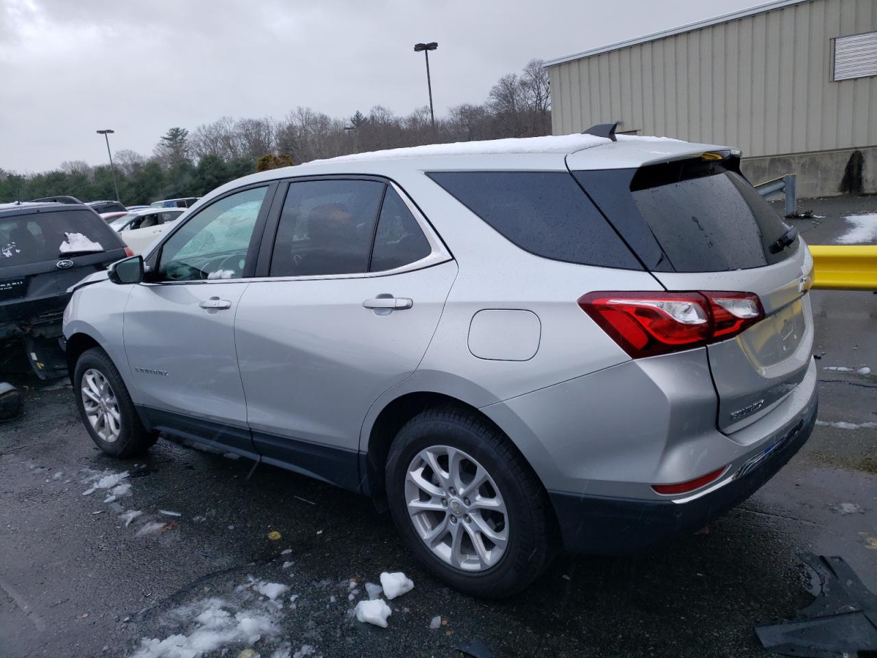 2021 Chevrolet Equinox - Image 2