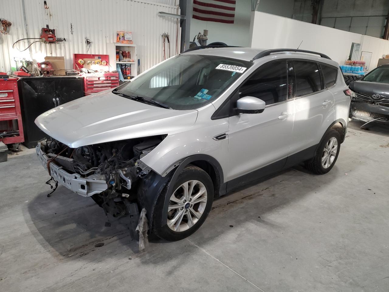 1FMCU9G99HUC89275 2017 FORD ESCAPE - Image 1