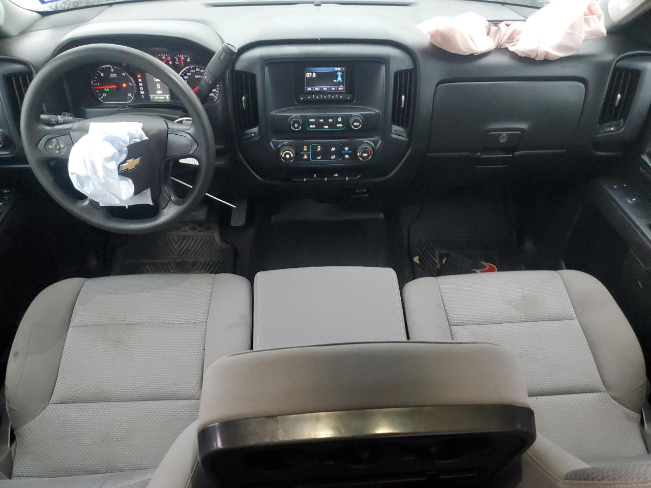 2015 Chevrolet Silverado - Image 8