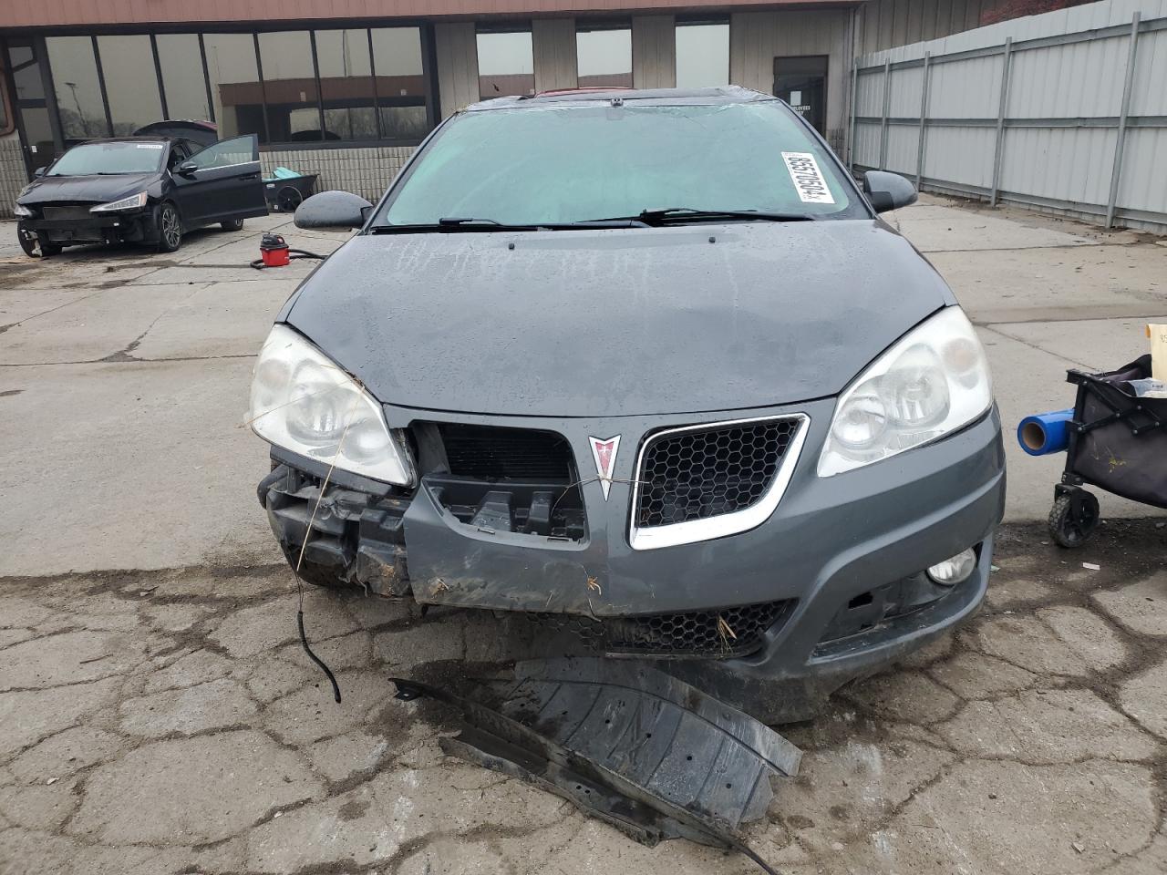 2009 Pontiac G6 - Image 5