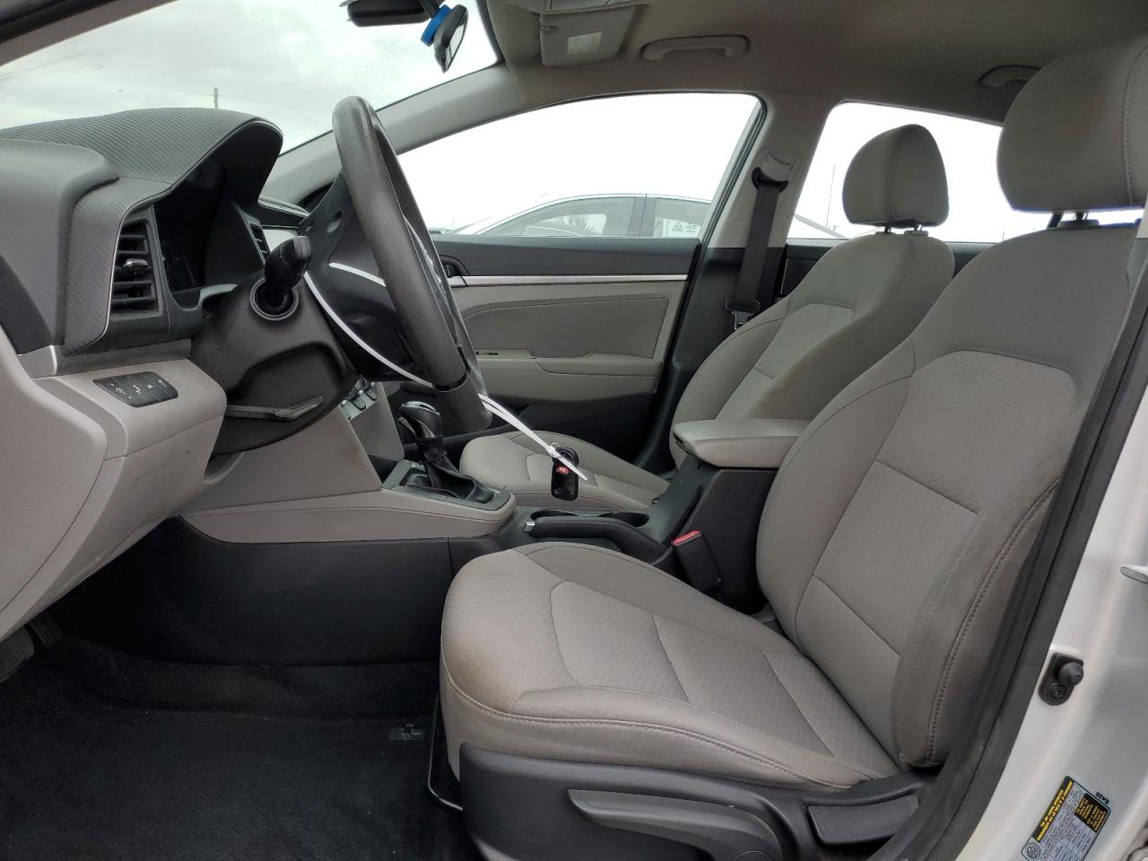 2019 Hyundai Elantra - Image 7