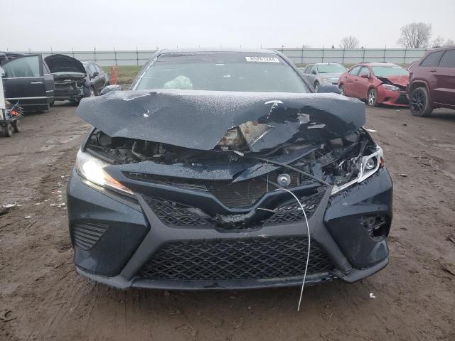  TOYOTA CAMRY 2018 Синий