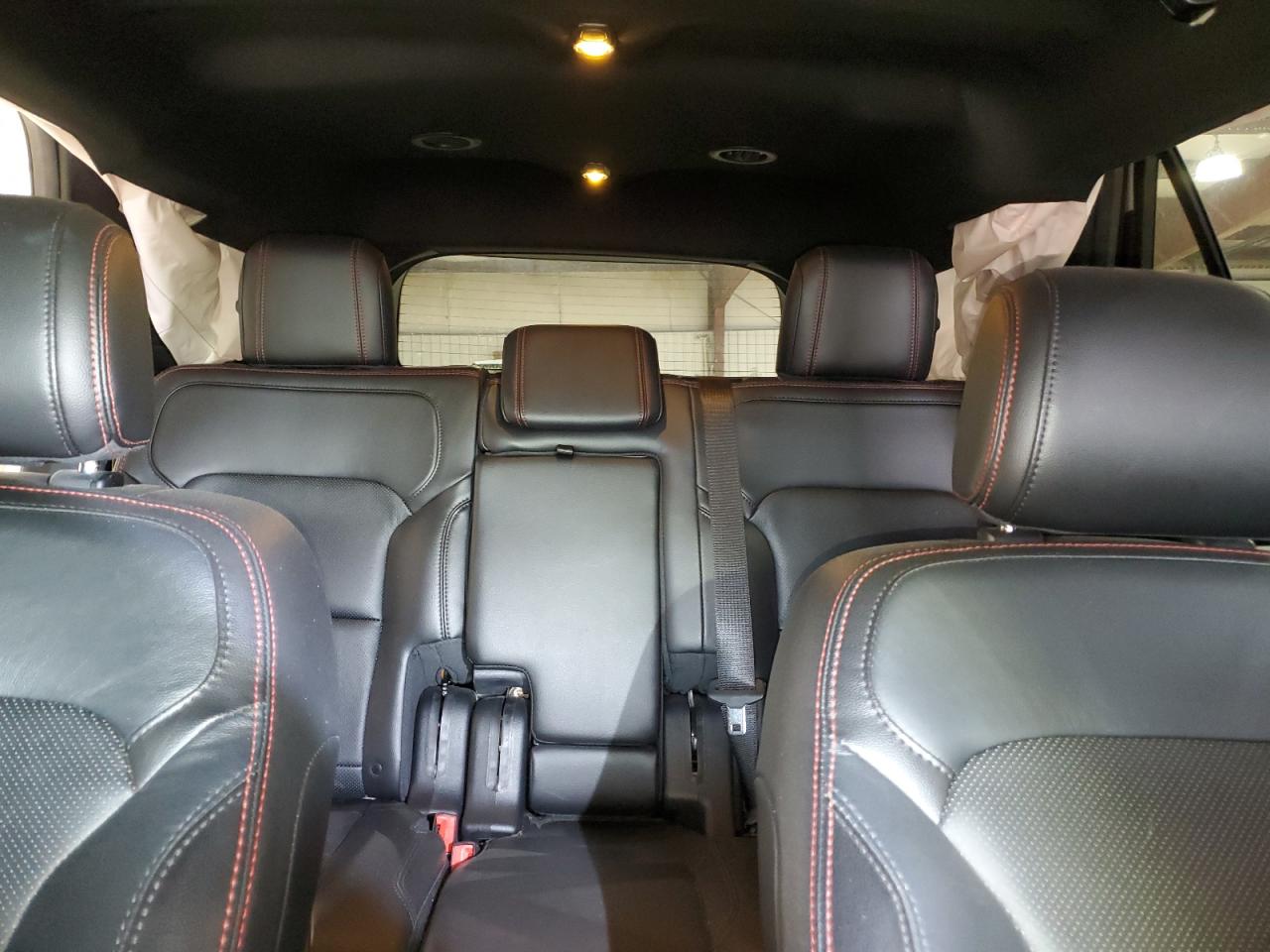 2017 Ford Explorer - Image 10