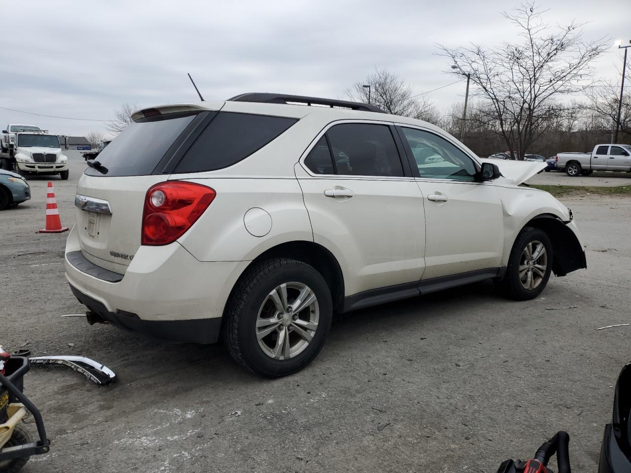 2013 Chevrolet Equinox - Image 3