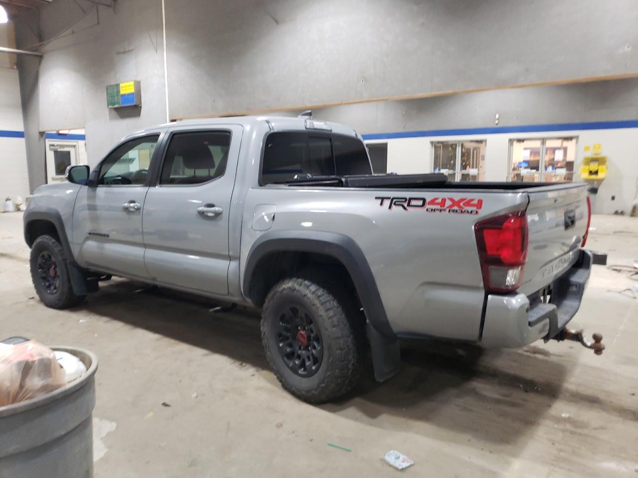 VIN 5TFCZ5AN3JX151966 2018 TOYOTA TACOMA no.2