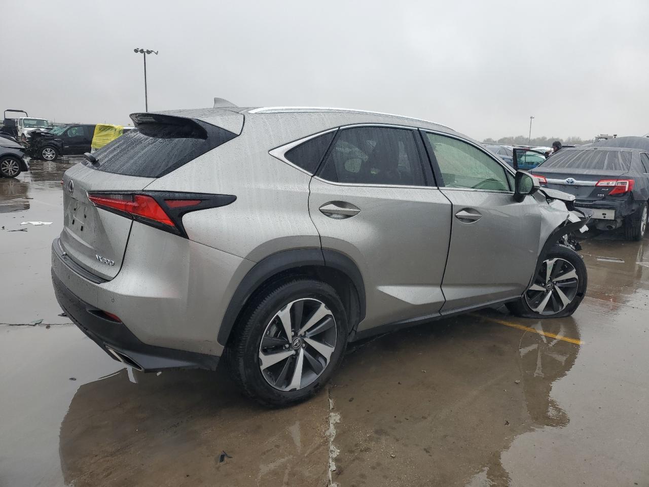 VIN JTJBARBZ9K2183781 2019 LEXUS NX no.3