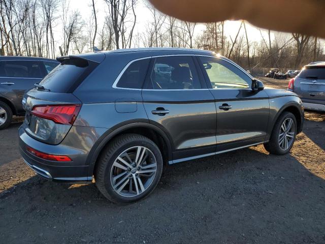  AUDI Q5 2018 Szary