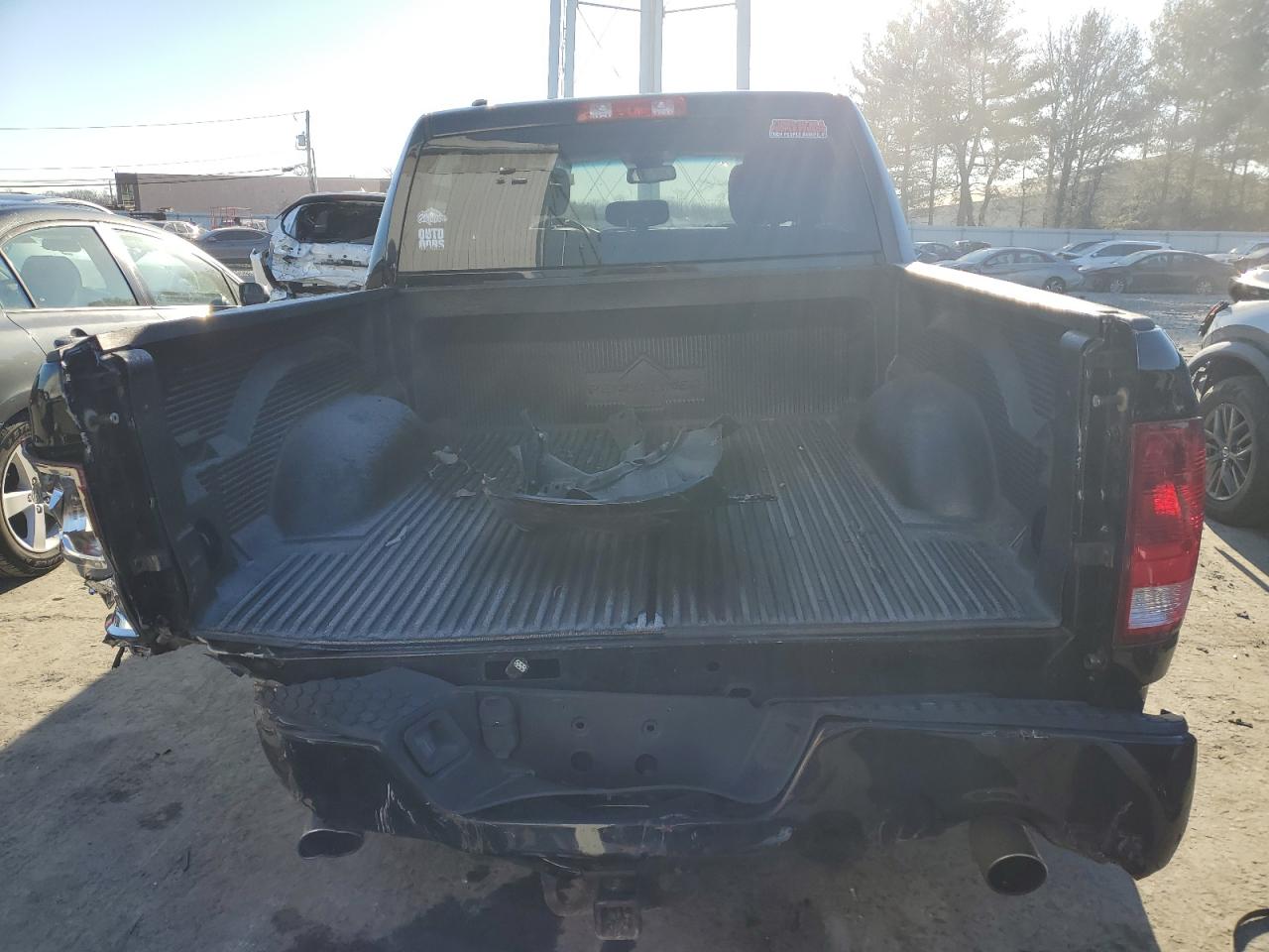 2014 RAM 1500 - Image 6