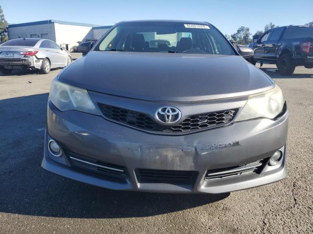  TOYOTA CAMRY 2014 Szary