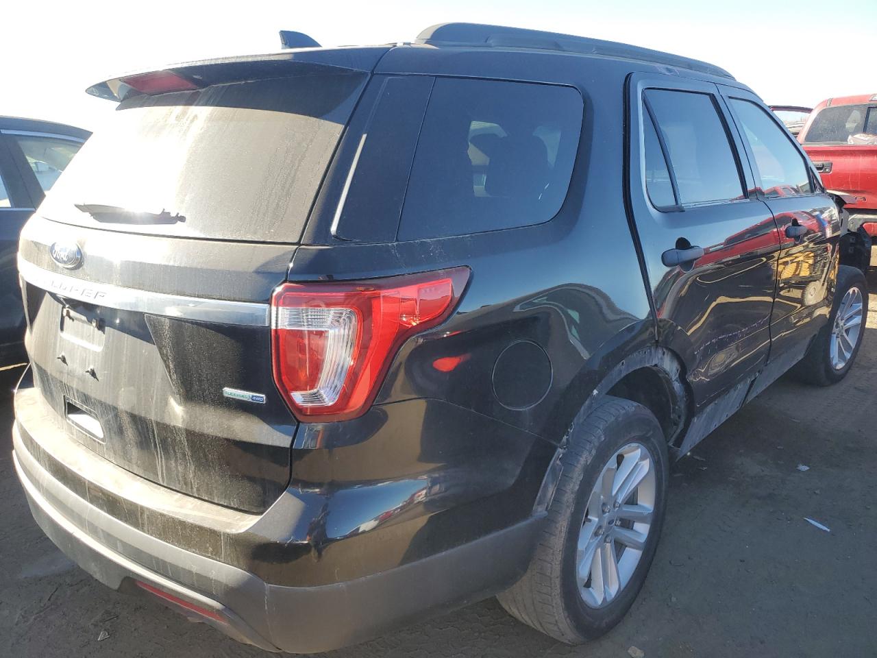 2016 Ford Explorer - Image 3