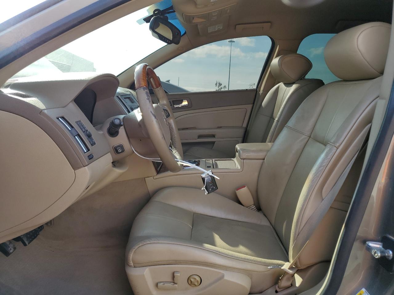 2010 Cadillac STS - Image 7