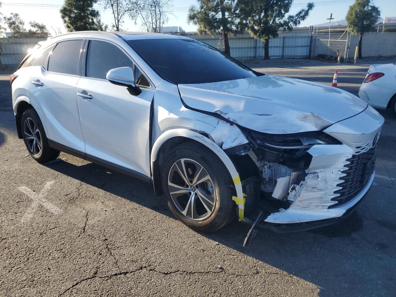 2023 Lexus RX - Image 4
