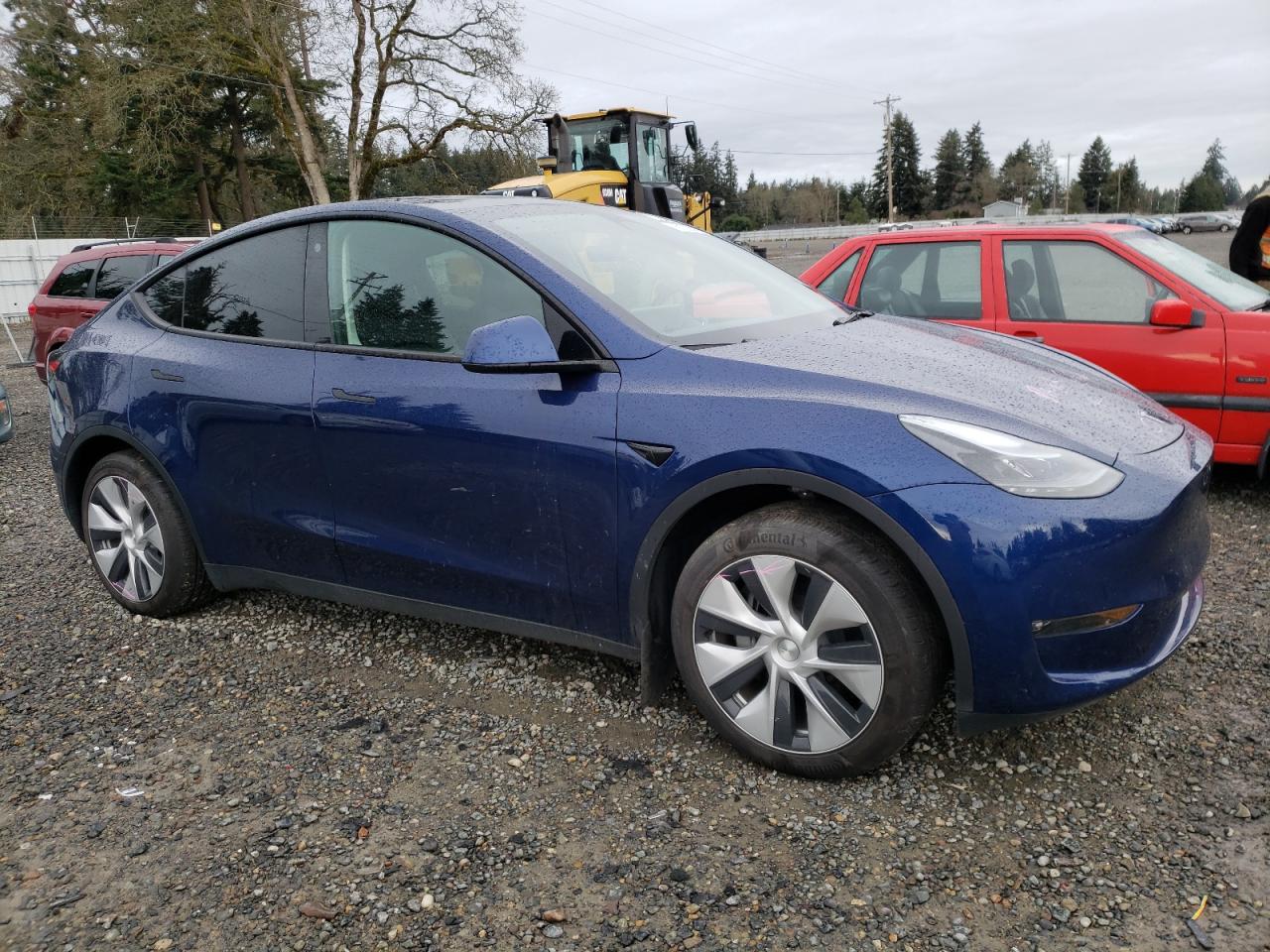 VIN 7SAYGDEE6PF764556 2023 TESLA MODEL Y no.4