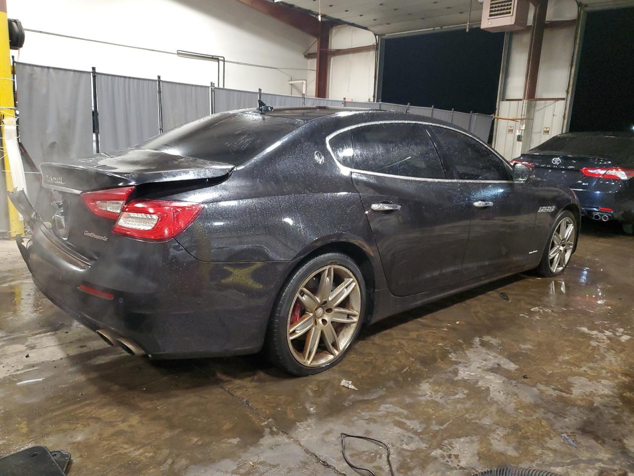 2017 Maserati Quattroporte - Image 3