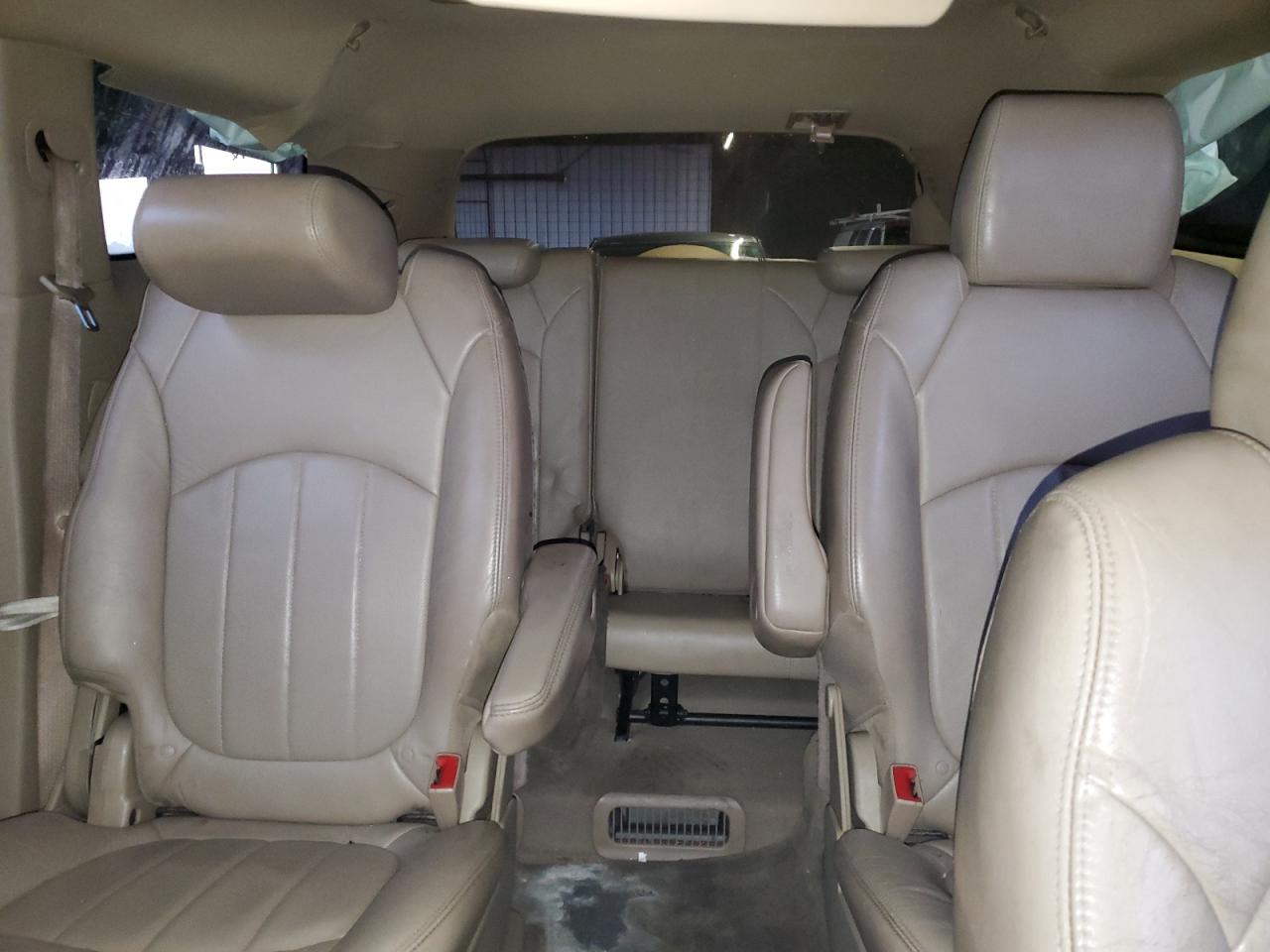 2011 Buick Enclave - Image 10