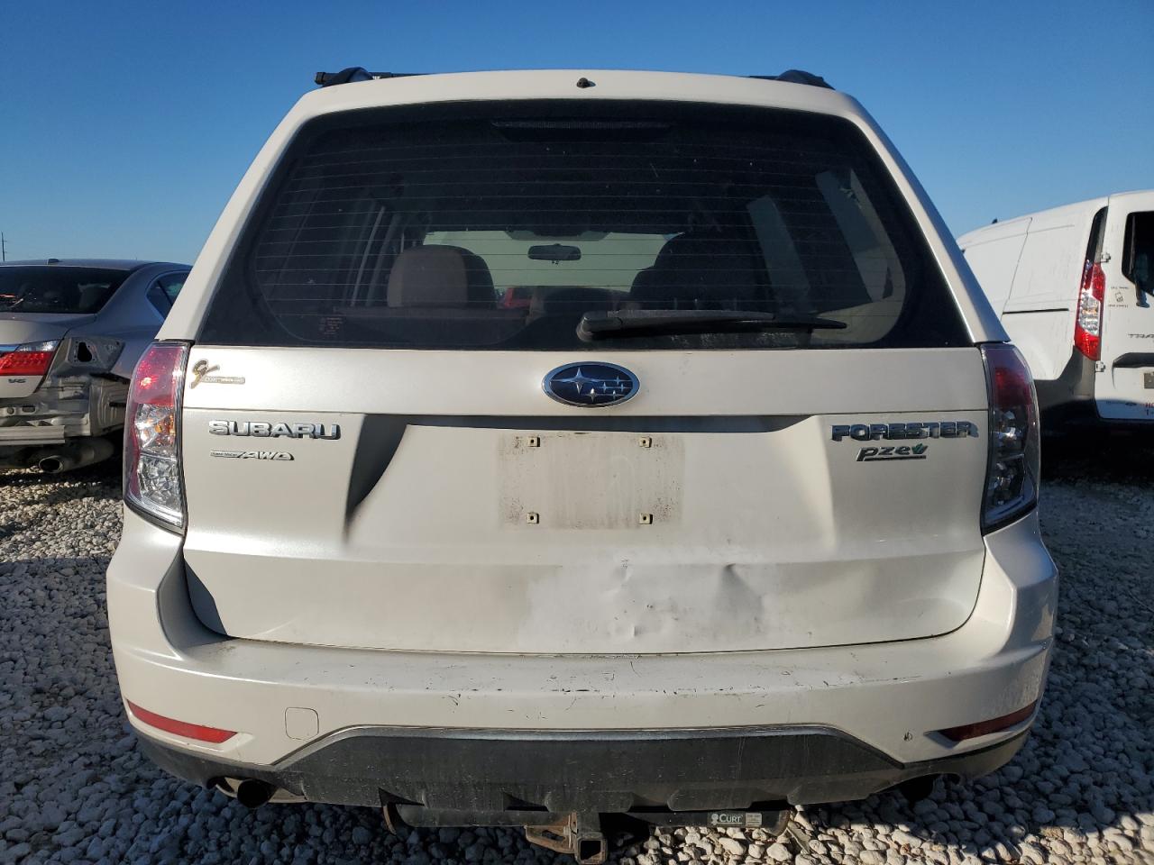 2010 Subaru Forester - Image 6