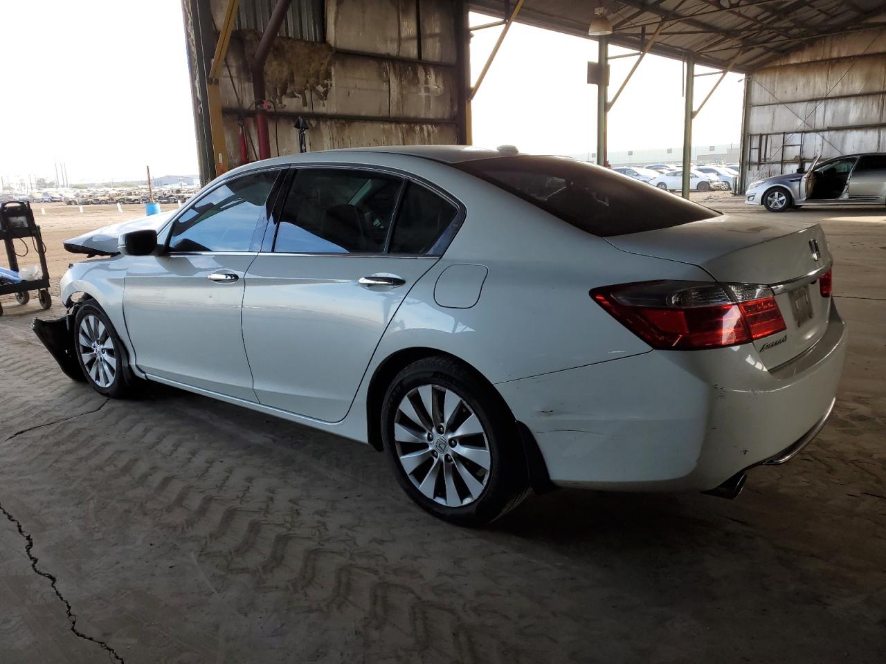 VIN 1HGCR3F83FA029613 2015 HONDA ACCORD no.2