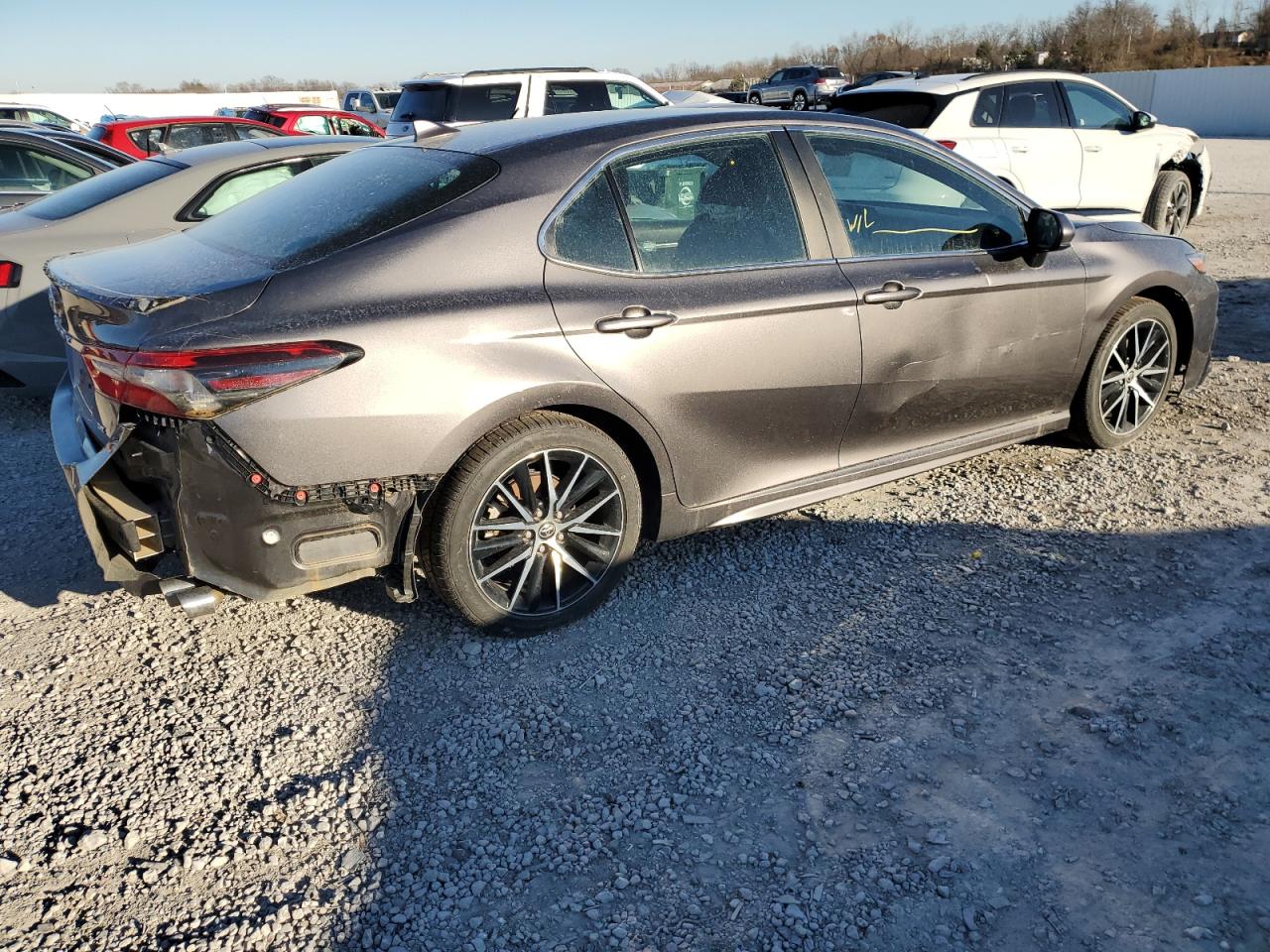 2021 Toyota Camry - Image 3