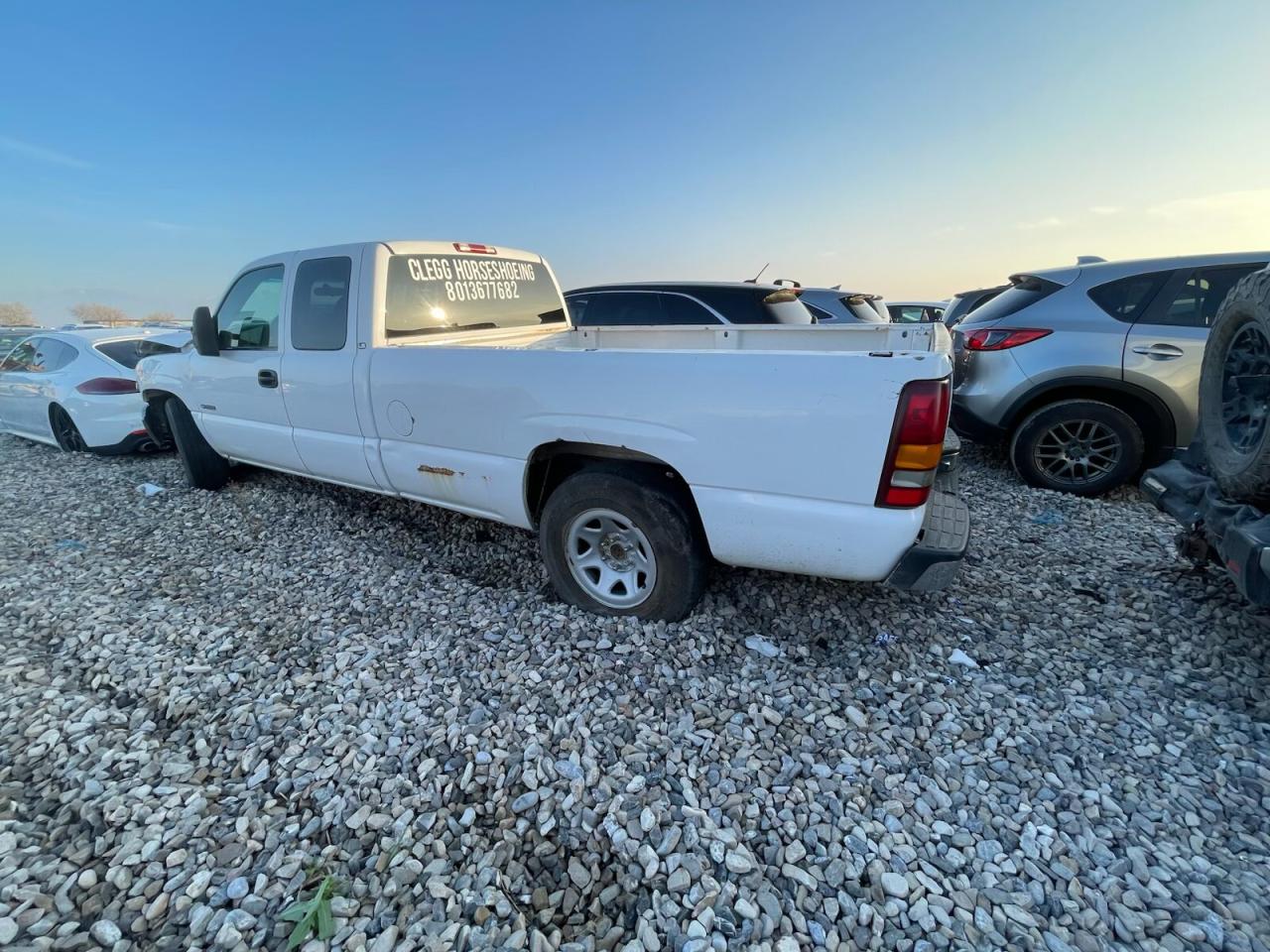 2001 Chevrolet Silverado - Image 2