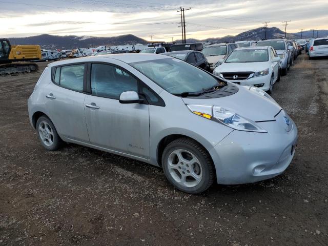  NISSAN LEAF 2013 Srebrny