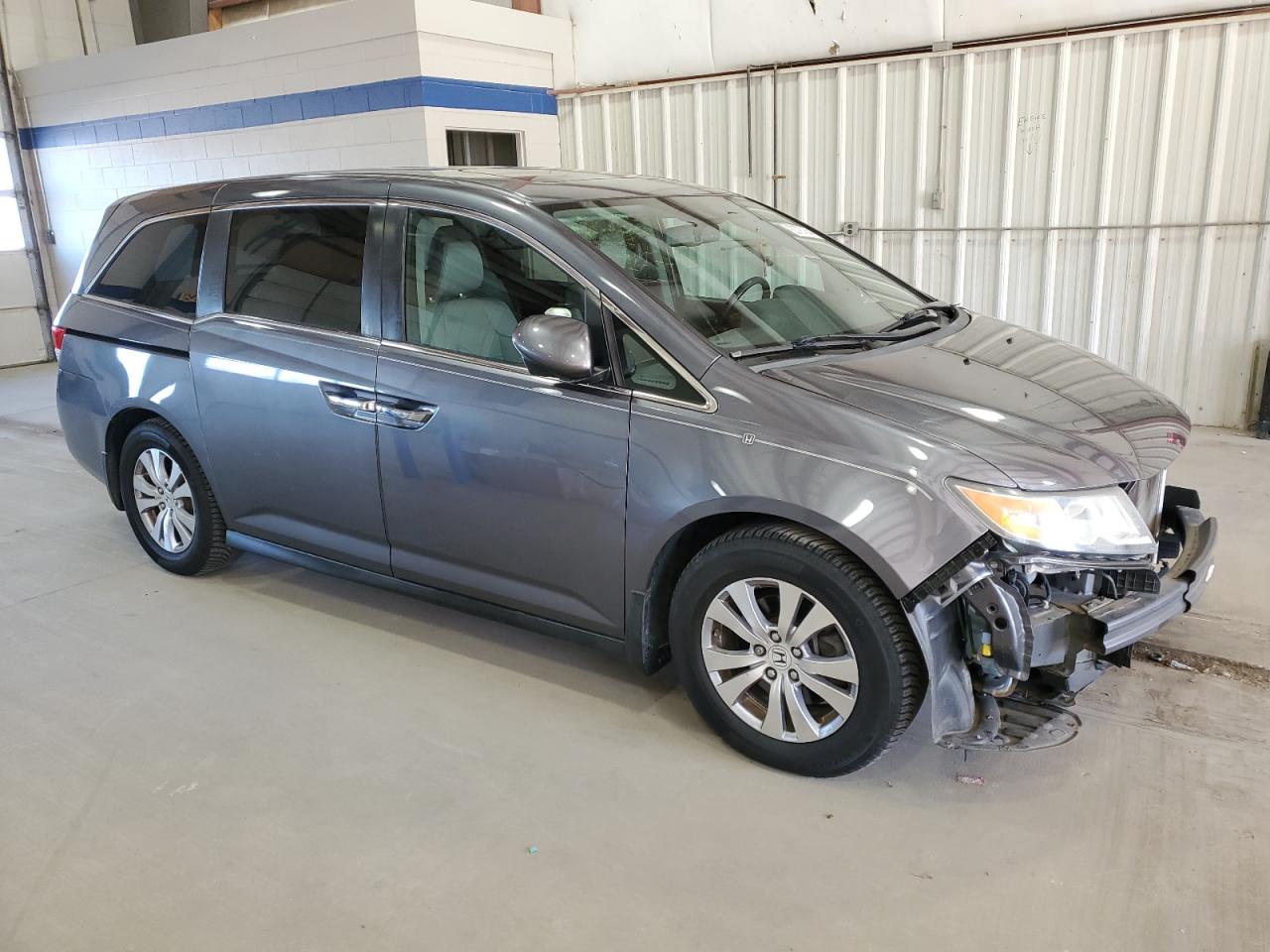 2016 Honda Odyssey - Image 4