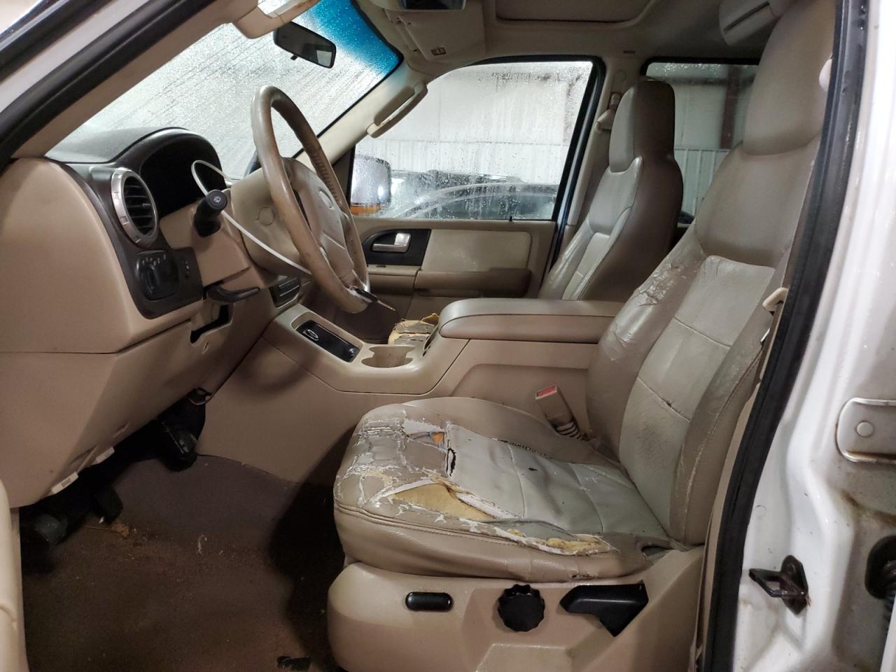 2004 Ford Expedition - Image 7