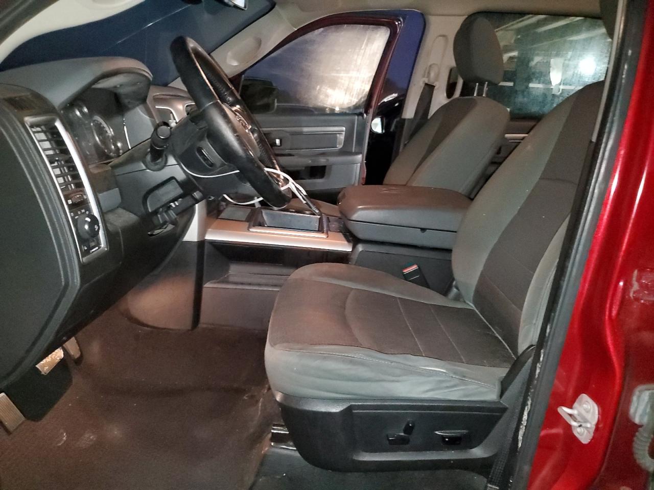 2014 RAM 1500 - Image 7