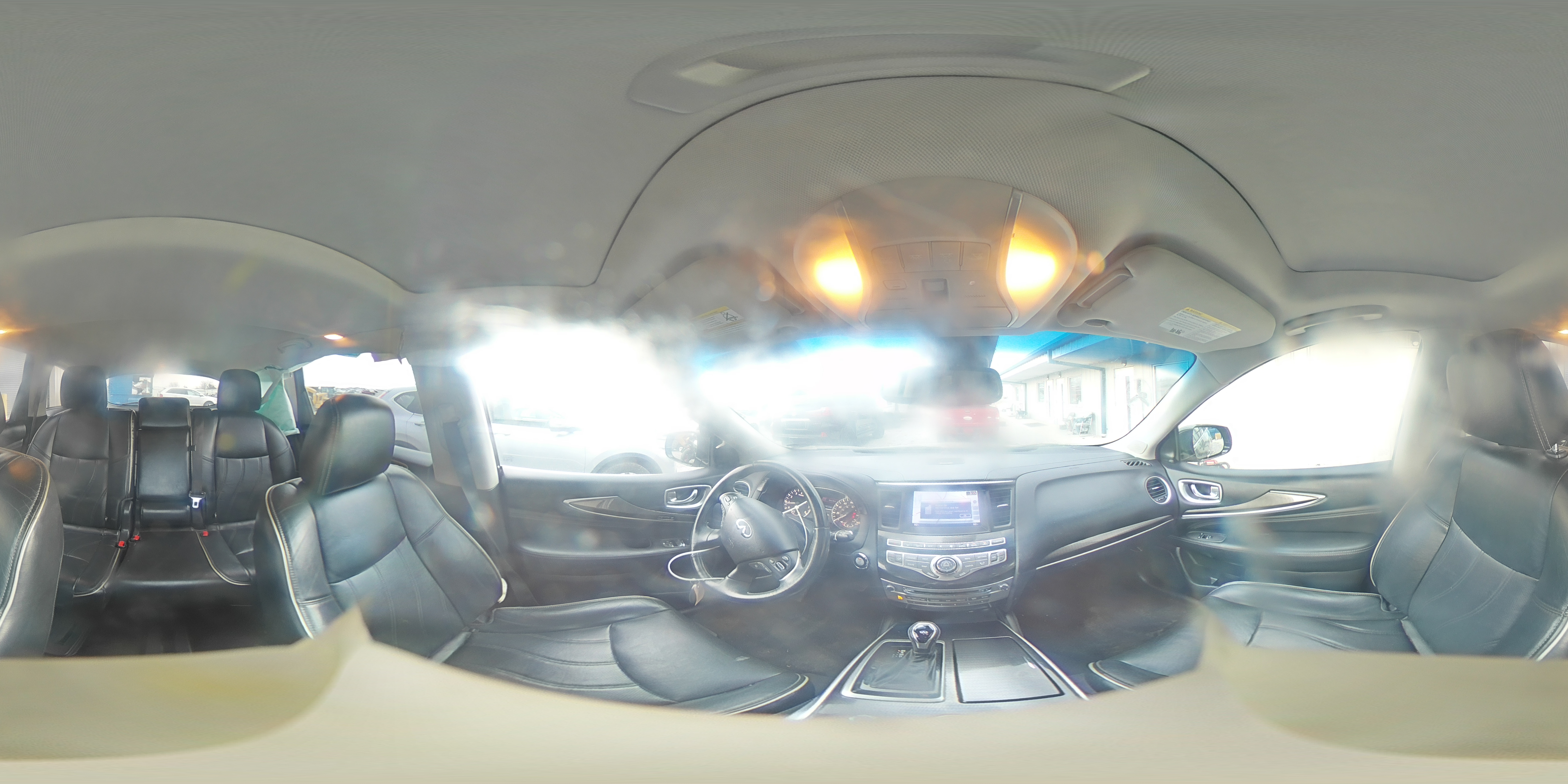2016 Infiniti QX60 - Image 13