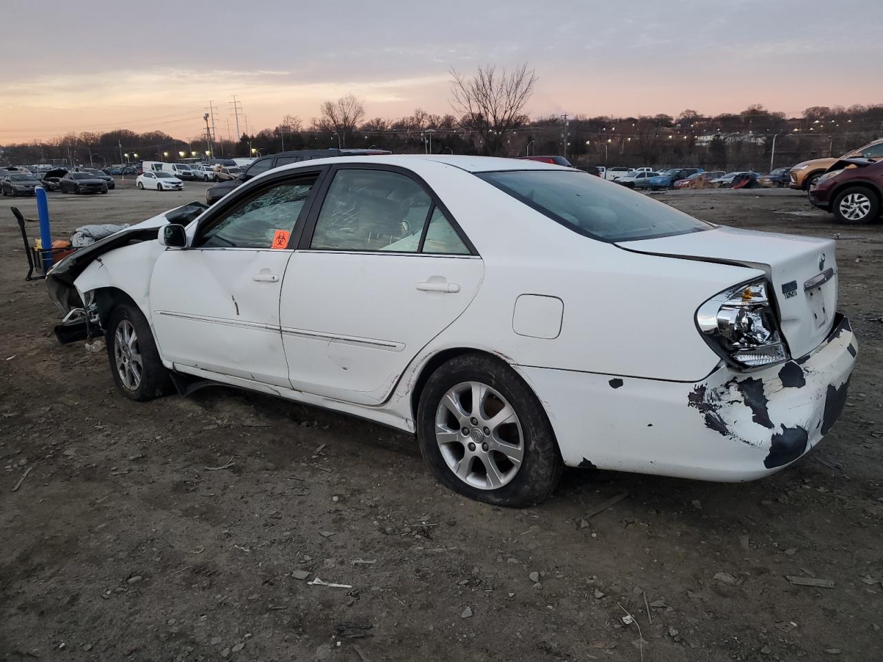 2005 Toyota Camry - Image 2