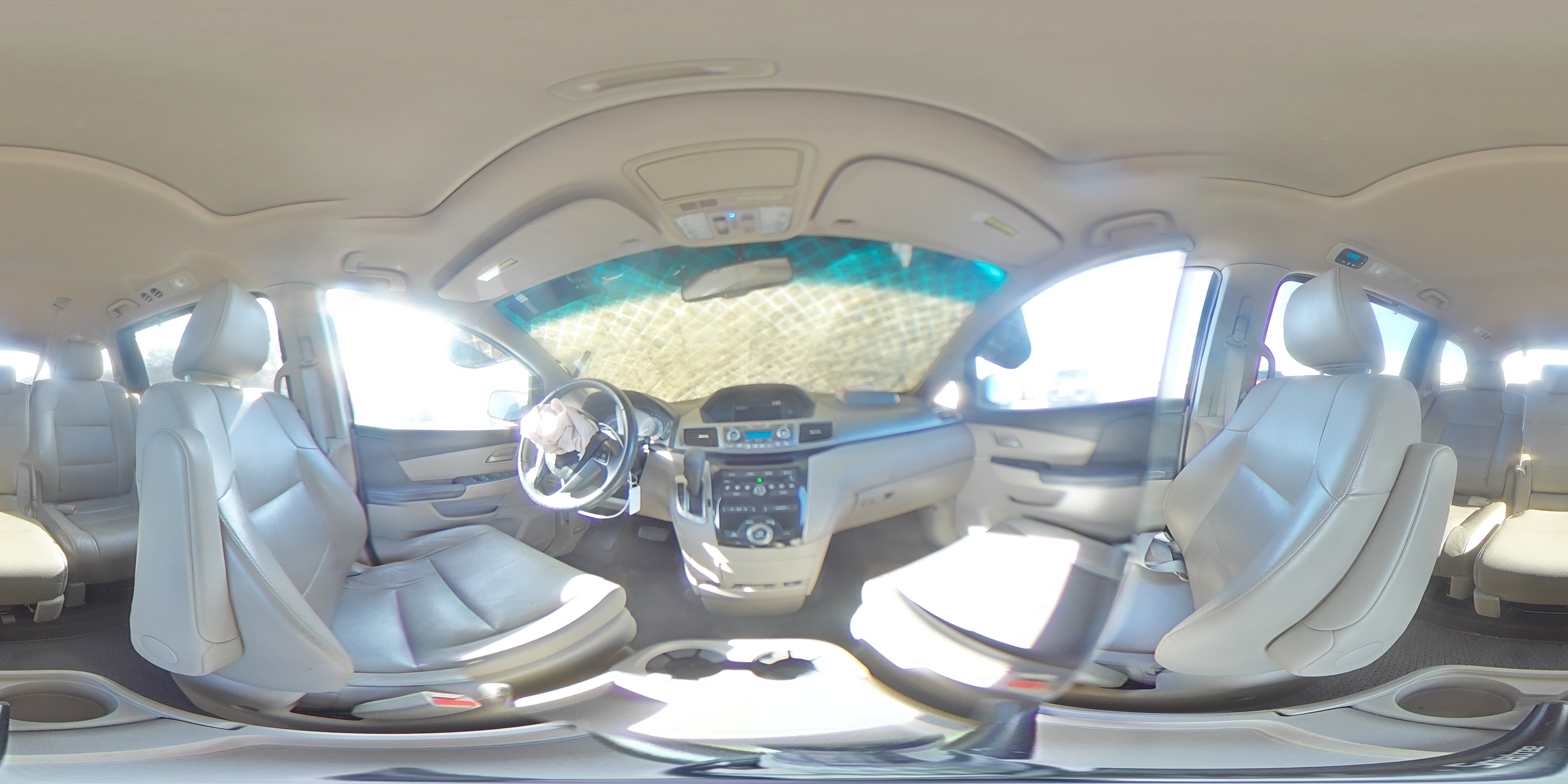 2012 Honda Odyssey - Image 14