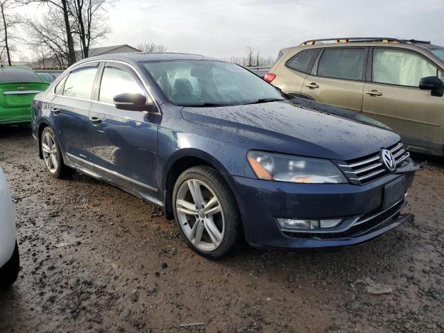 Sedans VOLKSWAGEN PASSAT 2015 Blue