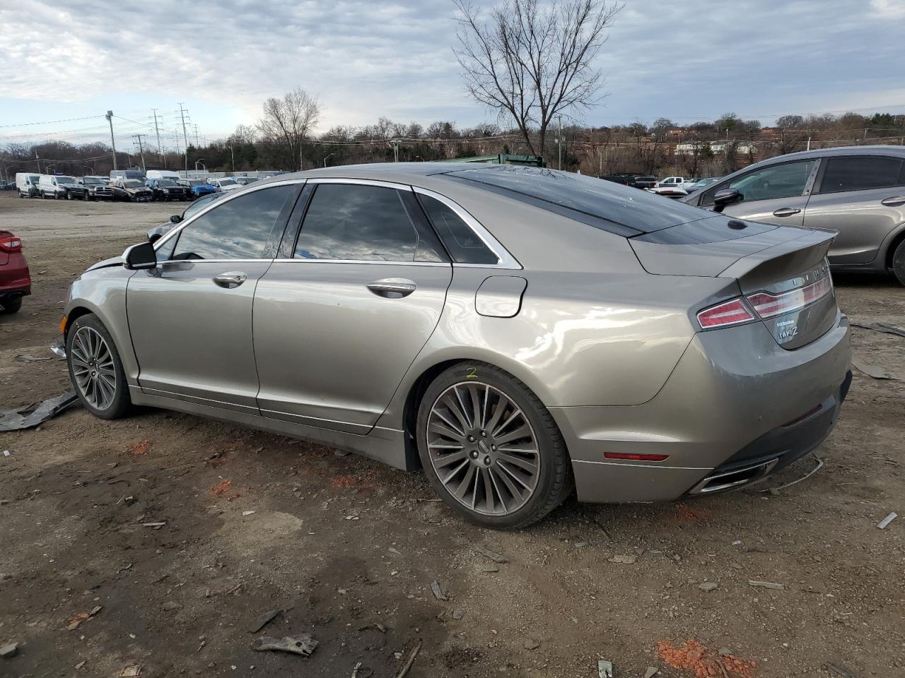 VIN 3LN6L2LU3FR617215 2015 LINCOLN MKZ no.2