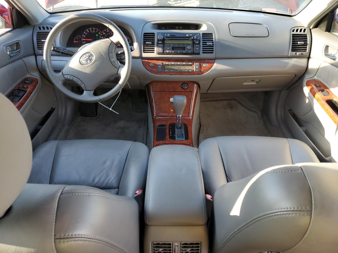 2005 Toyota Camry - Image 8