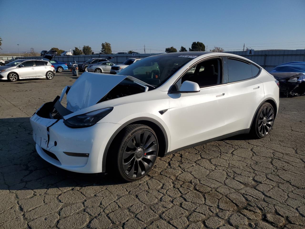 VIN 7SAYGDEF0NF493578 2022 TESLA MODEL Y no.1